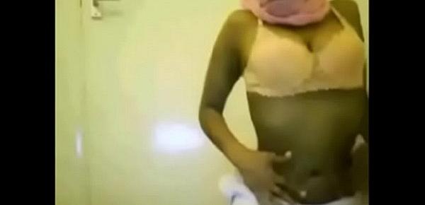  Muslim Taking off her Clothes